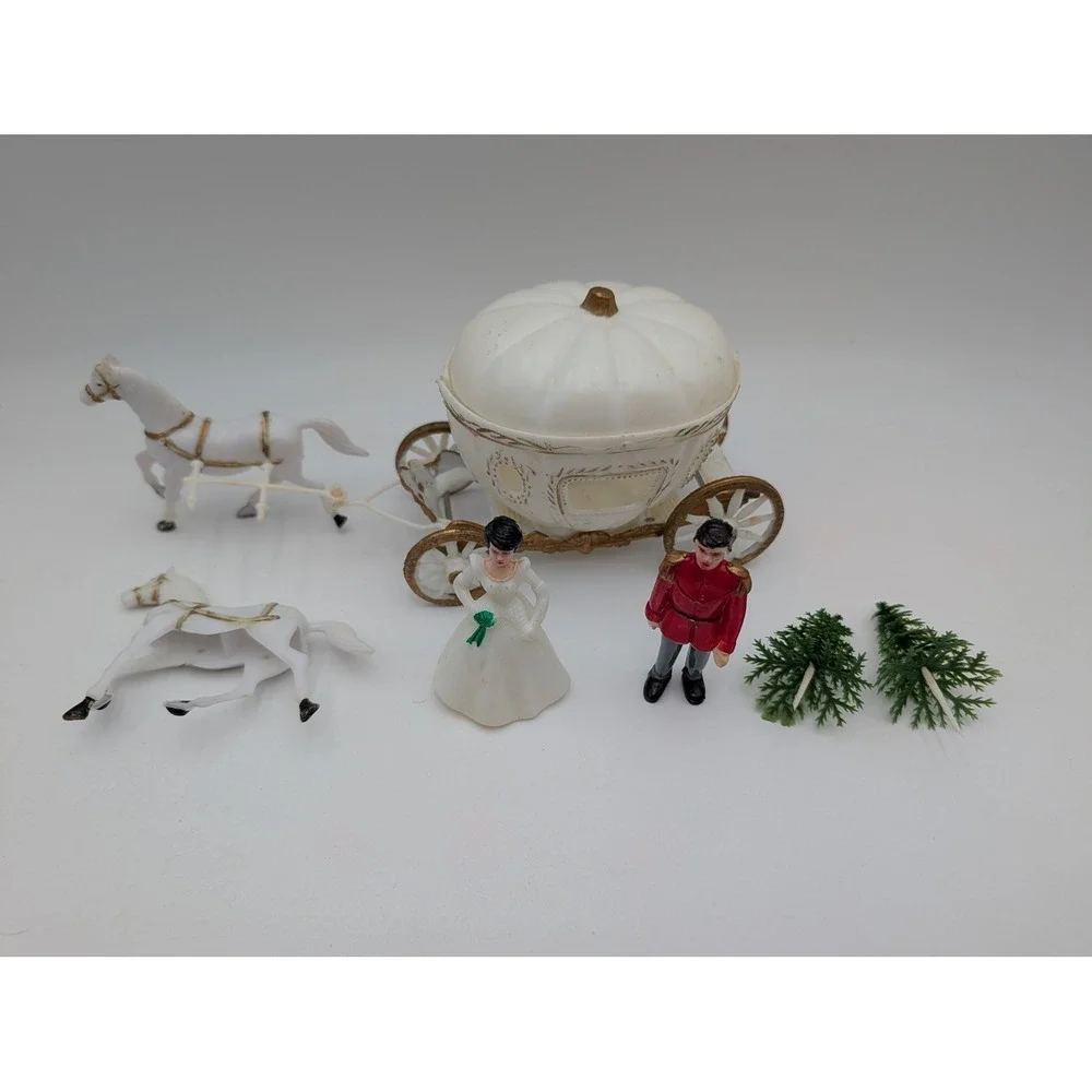 Toy Carriage White Gold Pumpkin Coach Horses Bride Groom Figures Lot Cake Topper
